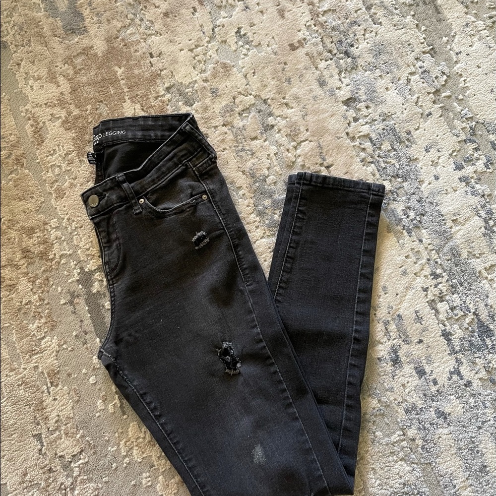 GAP LEGGING RIPPED JEANS - Picture 2 of 3